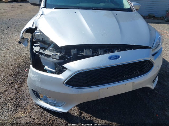 1FADP3K28JL236981 Ford FOCUS SE