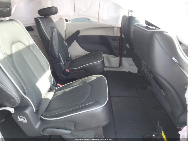 2C4RC1GG2PR571058 Chrysler Pacifica Limited