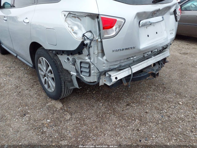 5N1AR2MM8GC658933 Nissan Pathfinder Sv