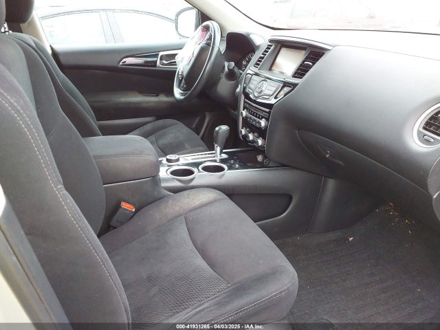 5N1AR2MM8GC658933 Nissan Pathfinder Sv