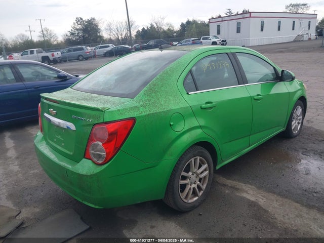 1G1JC5SH7F4152878 Chevrolet Sonic Lt Auto