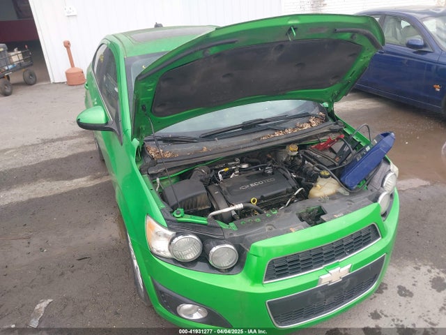 1G1JC5SH7F4152878 Chevrolet Sonic Lt Auto