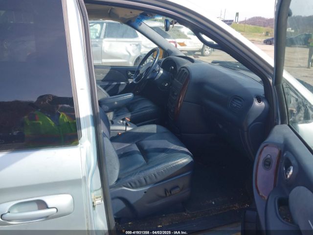 2002 CHRYSLER TOWN & COUNTRY 2C8GP64L82R617235 Photo 4