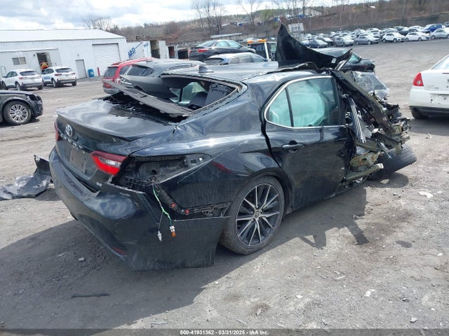 4T1G11AK4NU620878 Toyota CAMRY SE