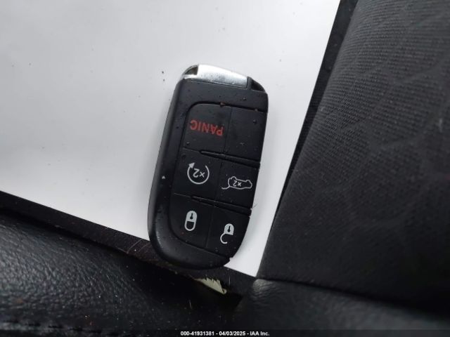 3C4NJDBB1KT601609 Jeep Compass Altitude 4x4