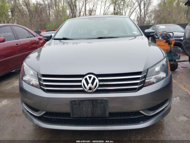 1VWAS7A35EC077370 Volkswagen Passat 1.8t Wolfsburg Edition