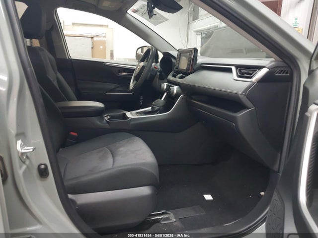 JTMP1RFV2KD028137 Toyota Rav4 Xle