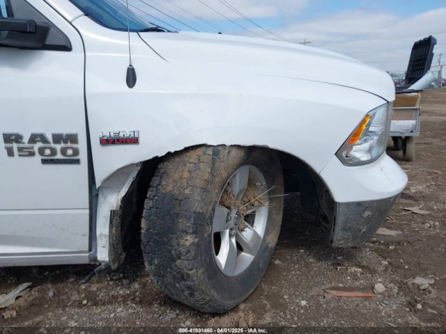 1C6RR7ST4KS699323 RAM 1500 Classic Tradesman  4x4 6'4 Box
