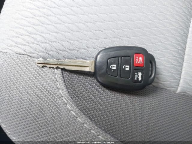 2T1BURHE9JC053790 Toyota COROLLA LE