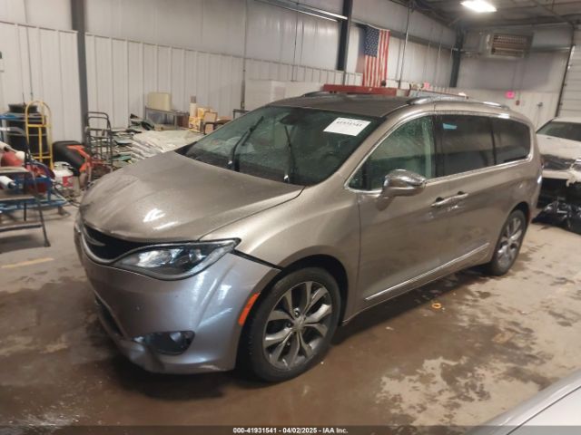 2C4RC1GG9JR256765 Chrysler Pacifica Limited