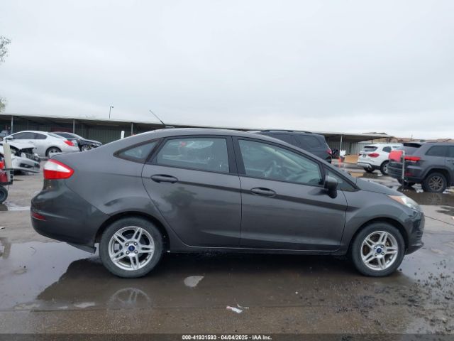 3FADP4BJ2HM168098 Ford FIESTA SE