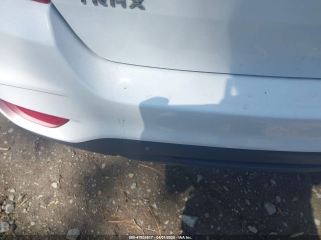 3GNCJKSB8LL116307 Chevrolet Trax Fwd Ls