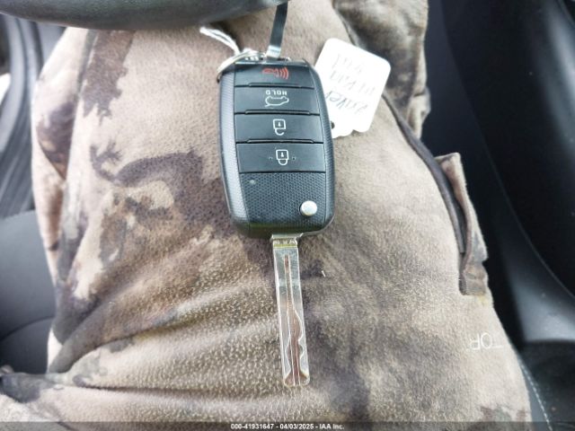 KNDJN2A26E7106923 KIA Soul