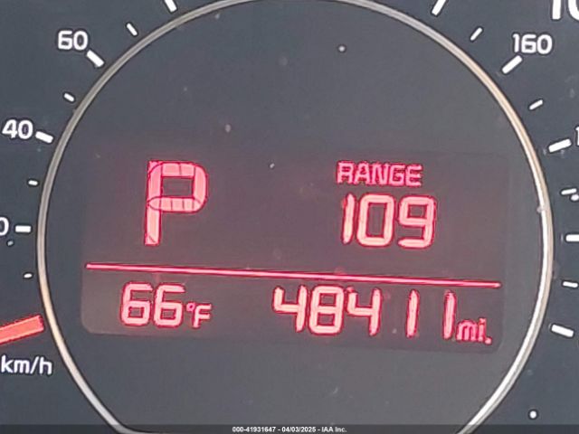 KNDJN2A26E7106923 KIA Soul