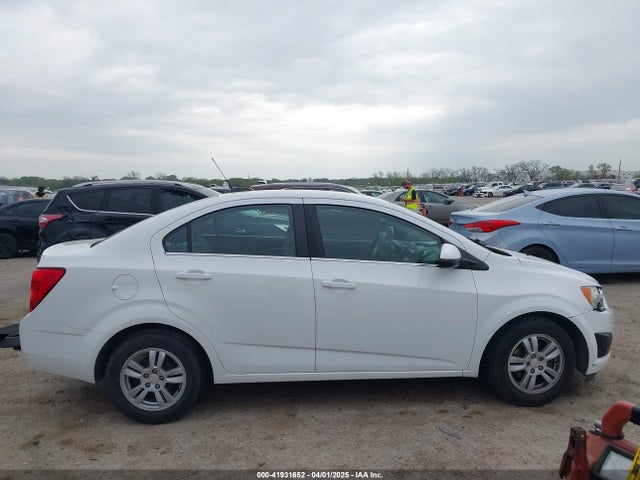 1G1JC5SH7F4112395 Chevrolet Sonic Lt Auto