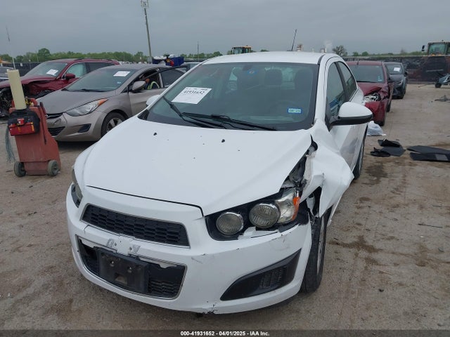 1G1JC5SH7F4112395 Chevrolet Sonic Lt Auto