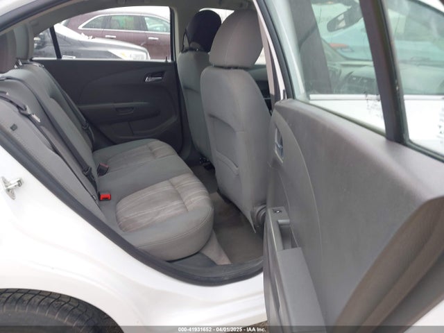 1G1JC5SH7F4112395 Chevrolet Sonic Lt Auto