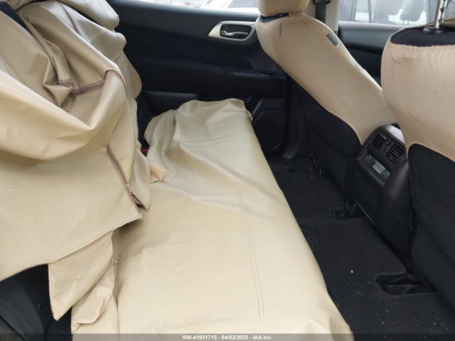 5N1AR2MN6EC653705 Nissan Pathfinder S
