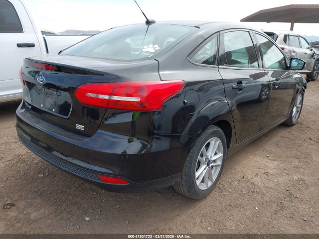1FADP3F23JL203672 Ford FOCUS SE