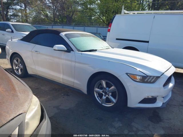 1FATP8EM2F5343994 Ford Mustang V6