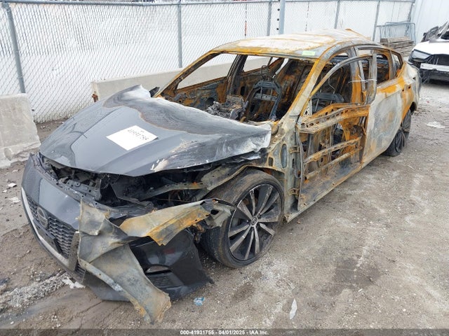 1N4BL4CV9KC220422 Nissan Altima 2.5 Sr