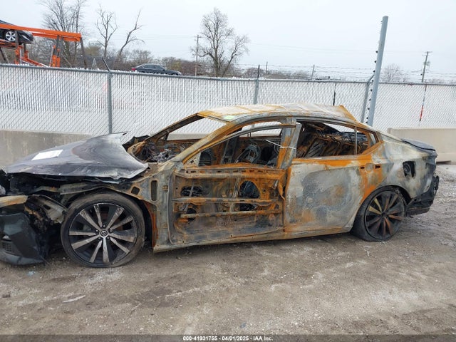 1N4BL4CV9KC220422 Nissan Altima 2.5 Sr