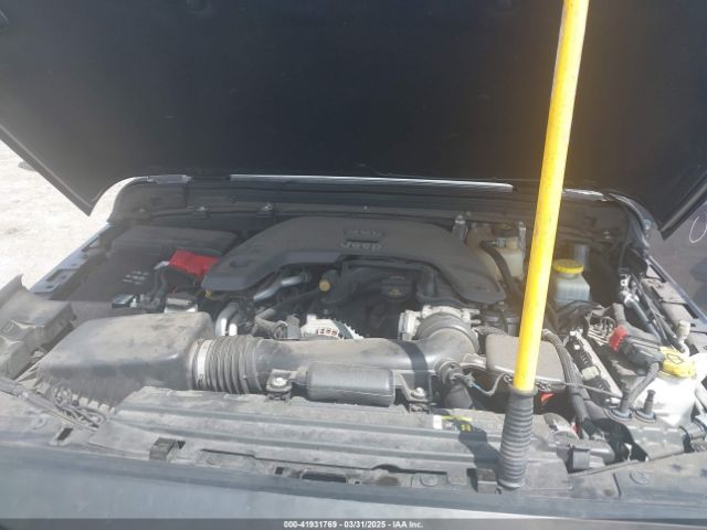 1C4HJXDG6KW539951 Jeep Wrangler Unlimited Sport Altitude 4x4