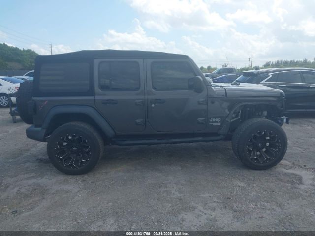 1C4HJXDG6KW539951 Jeep Wrangler Unlimited Sport Altitude 4x4