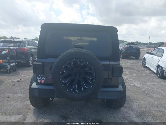 1C4HJXDG6KW539951 Jeep Wrangler Unlimited Sport Altitude 4x4