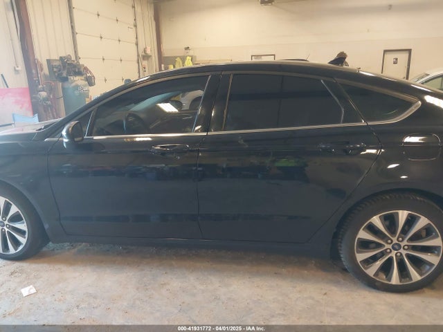 3FA6P0T9XKR259670 Ford FUSION SE