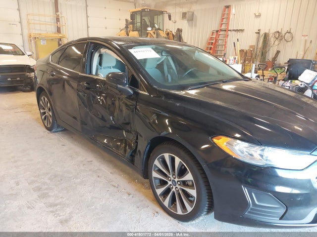 3FA6P0T9XKR259670 Ford FUSION SE