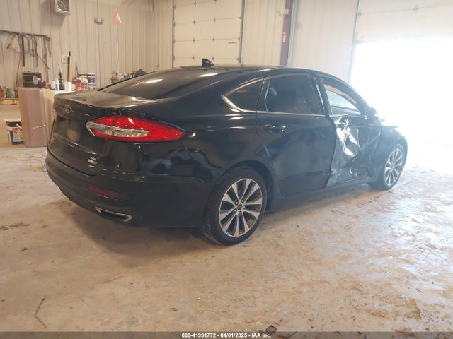 3FA6P0T9XKR259670 Ford FUSION SE