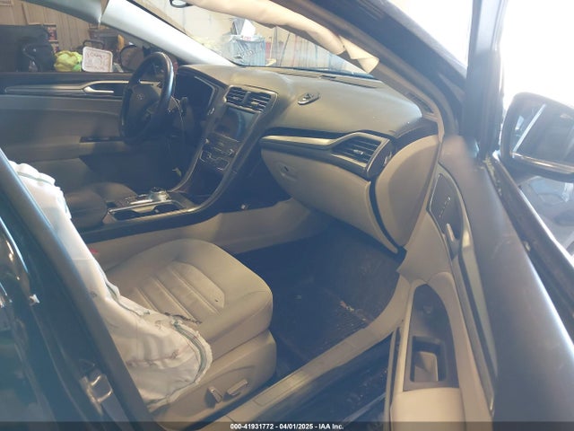 3FA6P0T9XKR259670 Ford FUSION SE