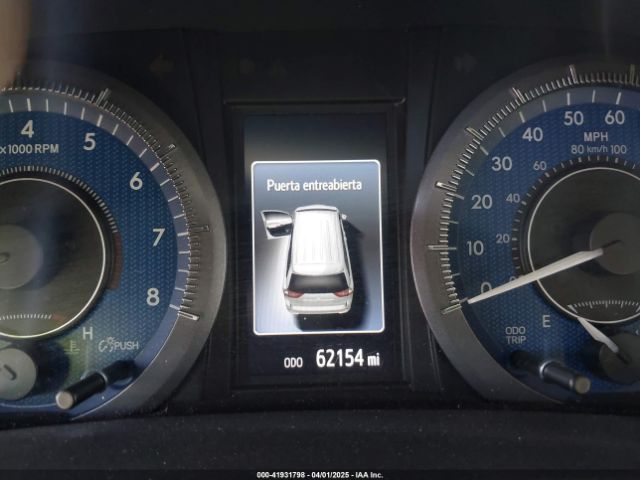 5TDYZ3DC0JS956785 Toyota Sienna Xle Premium 8 Passenger