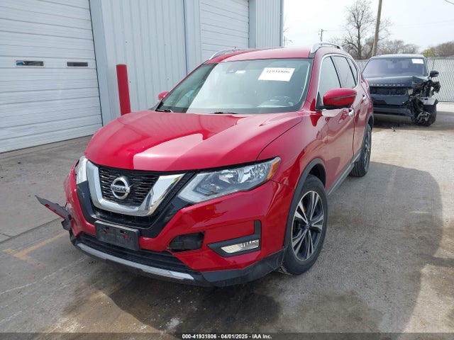 JN8AT2MV5HW263238 Nissan Rogue Sl