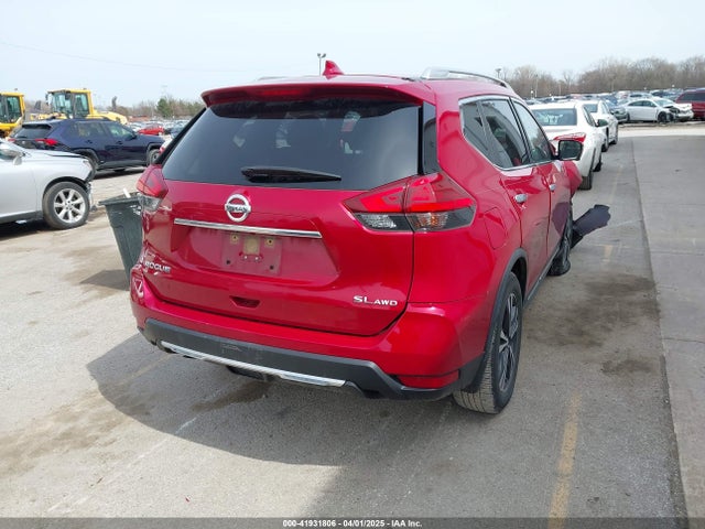JN8AT2MV5HW263238 Nissan Rogue Sl