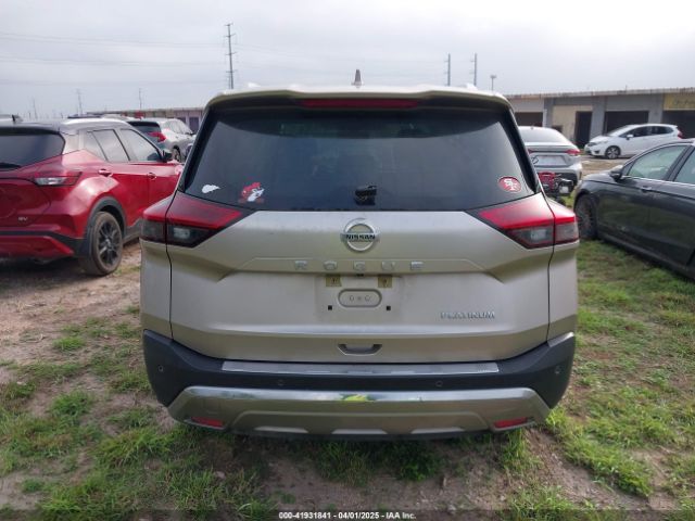 JN8AT3DC3MW103891 Nissan Rogue Platinum Fwd