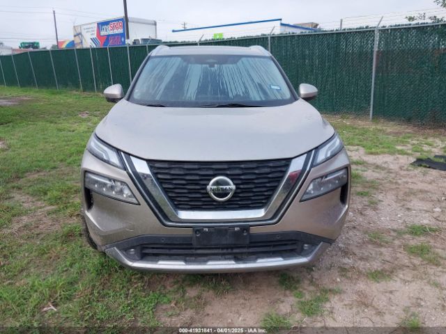JN8AT3DC3MW103891 Nissan Rogue Platinum Fwd