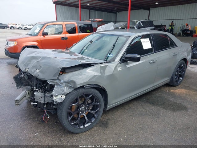 2C3CCAAGXKH614465 Chrysler 300 Touring