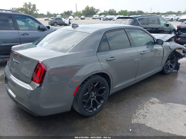 2C3CCAAGXKH614465 Chrysler 300 Touring