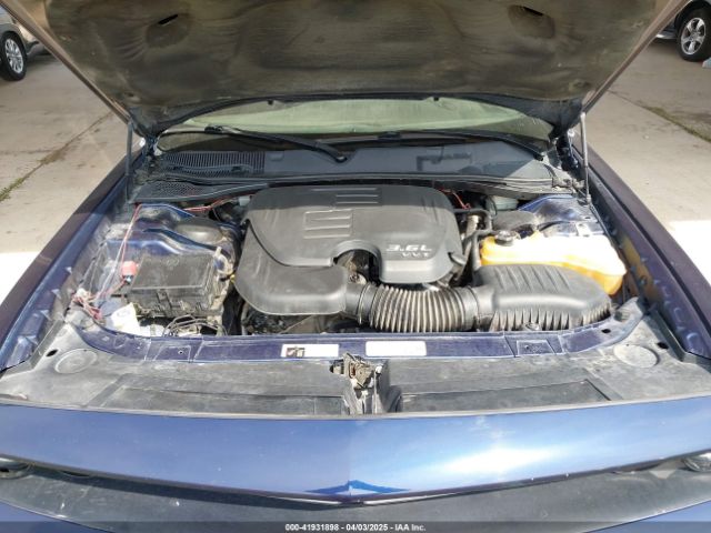 2C3CDZAG5FH723983 Dodge Challenger Sxt