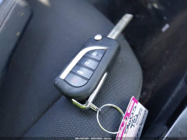 5YFEPRAE7LP086658 Toyota COROLLA LE