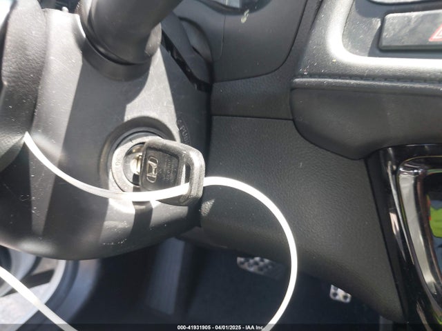 3CZRU5H11NM705331 Honda Hr-v 2wd Sport