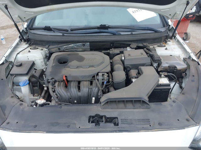 5NPE24AFXKH796899 Hyundai SONATA SE