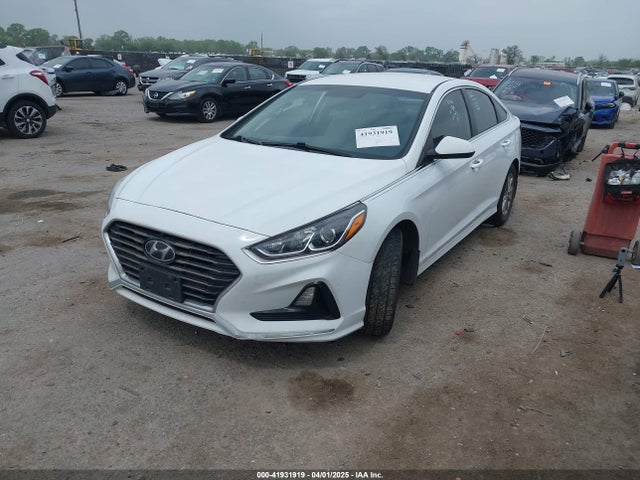 5NPE24AFXKH796899 Hyundai SONATA SE