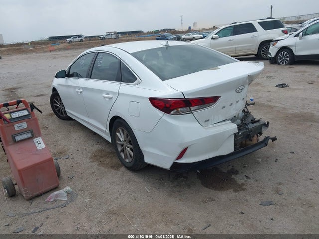 5NPE24AFXKH796899 Hyundai SONATA SE
