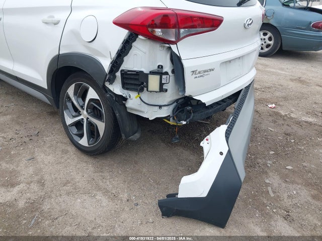 KM8J3CA27JU707521 Hyundai Tucson Value