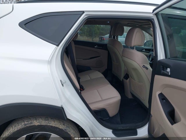 KM8J3CA27JU707521 Hyundai Tucson Value