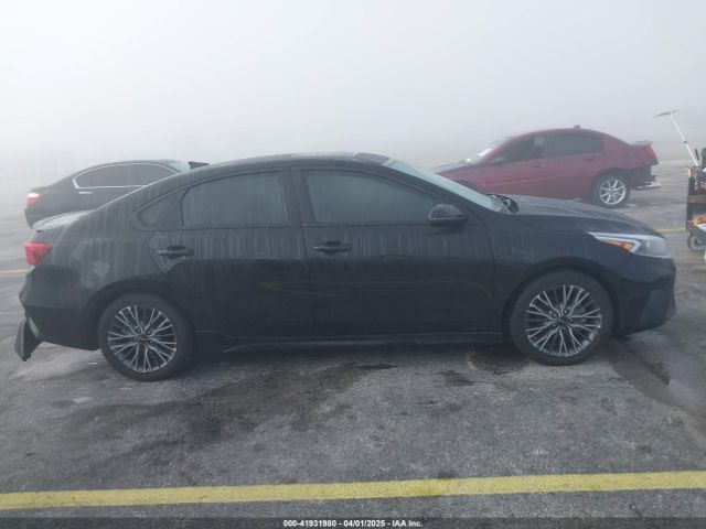 3KPF54ADXRE742334 KIA Forte Gt-line