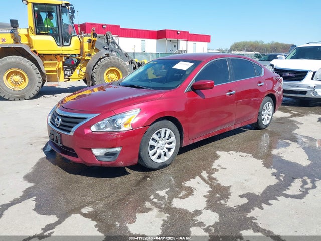 Nissan Altima 2.5 S 2015 1N4AL3AP1FN327162 Image 2
